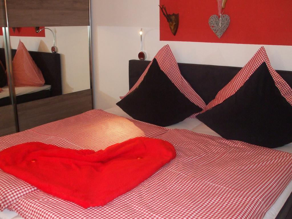 אוברסטדורף Ferienwohnung Alpensonne חדר תמונה